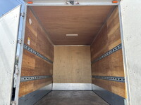 三菱ふそうキャンターアルミバン小型（2t・3t）[写真10]