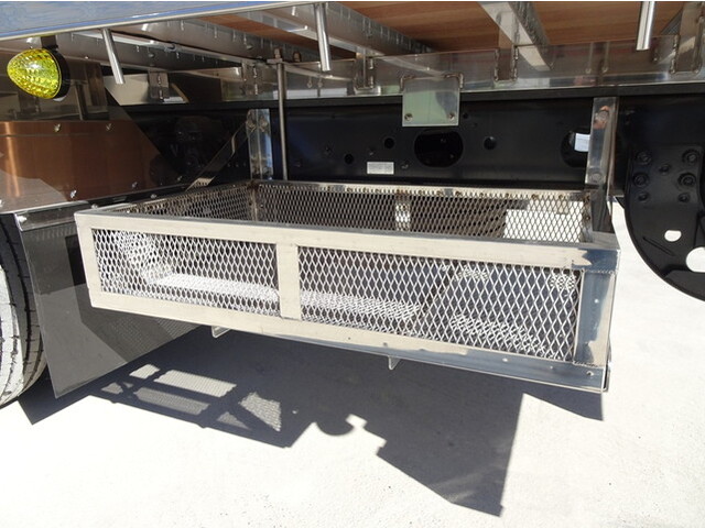 三菱ふそうファイタークレーン4段増トン（6t・8t）[写真14]