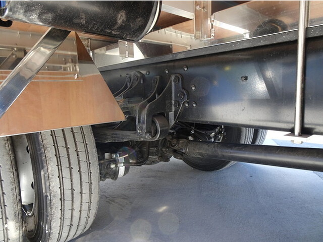 三菱ふそうファイタークレーン4段増トン（6t・8t）[写真18]