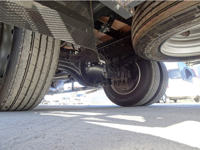 三菱ふそうファイタークレーン4段増トン（6t・8t）[写真25]