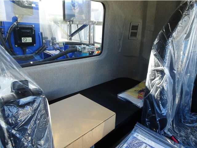 三菱ふそうファイタークレーン4段増トン（6t・8t）[写真33]