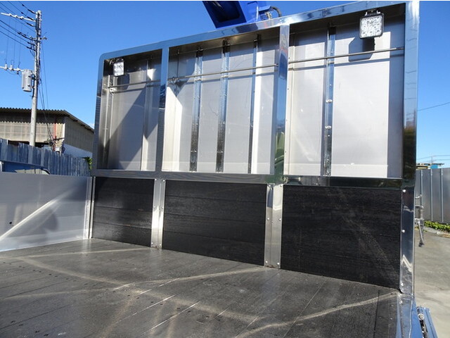 三菱ふそうファイタークレーン4段増トン（6t・8t）[写真09]