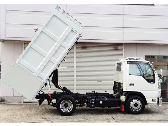 いすゞエルフダンプ小型（2t・3t）[写真11]