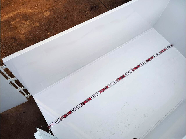 いすゞエルフダンプ小型（2t・3t）[写真31]