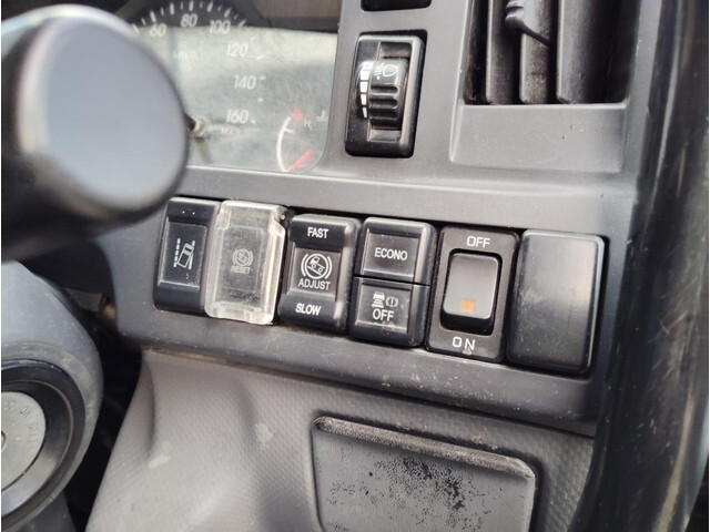 いすゞエルフダンプ小型（2t・3t）[写真32]