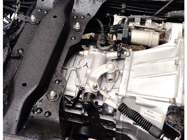 いすゞエルフダンプ小型（2t・3t）[写真09]