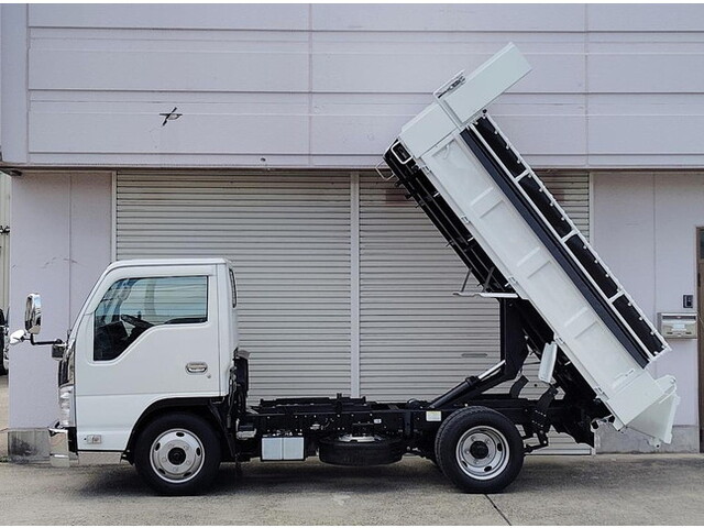 いすゞエルフダンプ小型（2t・3t）[写真16]
