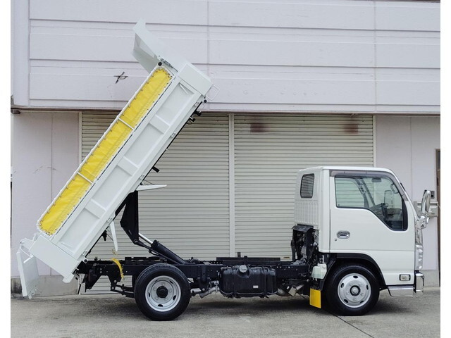 いすゞエルフダンプ小型（2t・3t）[写真13]
