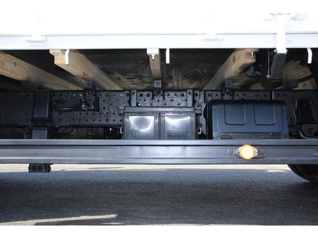 いすゞエルフ平ボディ小型（2t・3t）[写真19]