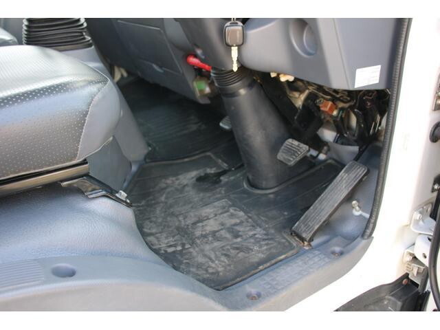 いすゞエルフ平ボディ小型（2t・3t）[写真33]