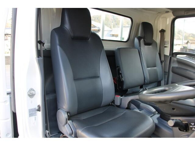 いすゞエルフ平ボディ小型（2t・3t）[写真37]