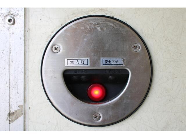 いすゞエルフ冷凍車（冷蔵車）小型（2t・3t）[写真21]