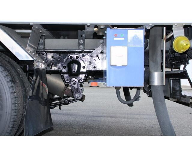 いすゞエルフ冷凍車（冷蔵車）小型（2t・3t）[写真25]