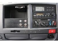 いすゞエルフ冷凍車（冷蔵車）小型（2t・3t）[写真32]