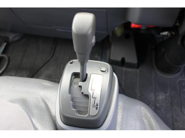 いすゞエルフ冷凍車（冷蔵車）小型（2t・3t）[写真33]