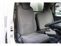 いすゞエルフ冷凍車（冷蔵車）小型（2t・3t）[写真35]