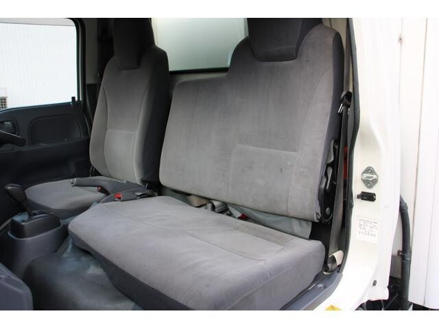 いすゞエルフ冷凍車（冷蔵車）小型（2t・3t）[写真36]