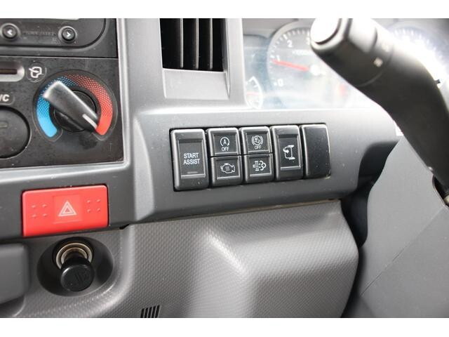 いすゞエルフダブルキャブ（Wキャブ）小型（2t・3t）[写真22]