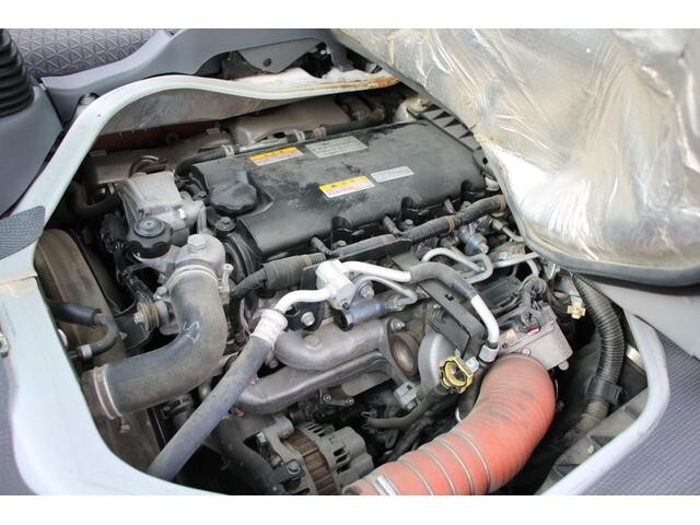 いすゞエルフダブルキャブ（Wキャブ）小型（2t・3t）[写真26]