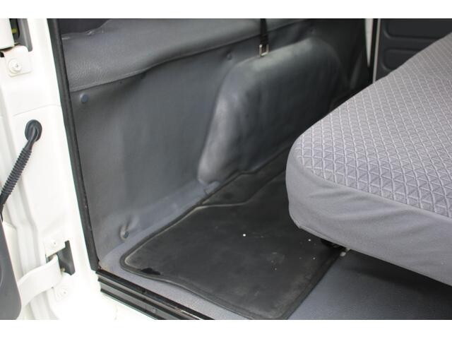 いすゞエルフダブルキャブ（Wキャブ）小型（2t・3t）[写真29]