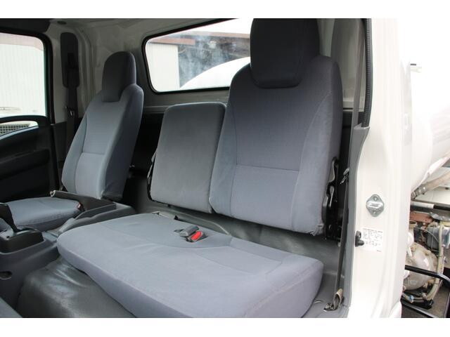 いすゞエルフ散水車小型（2t・3t）[写真37]