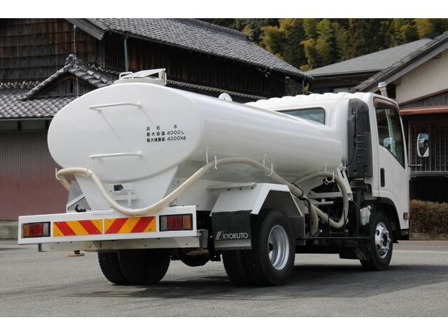 いすゞエルフ散水車小型（2t・3t）[写真04]