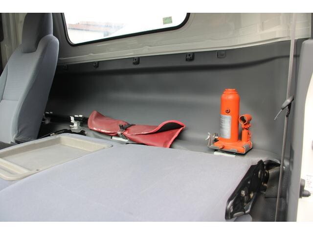 いすゞエルフ散水車小型（2t・3t）[写真40]