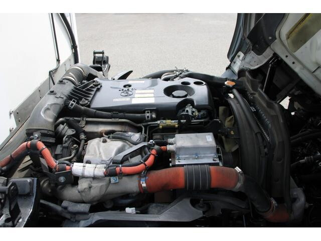 いすゞエルフ冷凍車（冷蔵車）小型（2t・3t）[写真10]