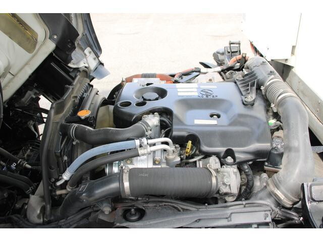 いすゞエルフ冷凍車（冷蔵車）小型（2t・3t）[写真12]