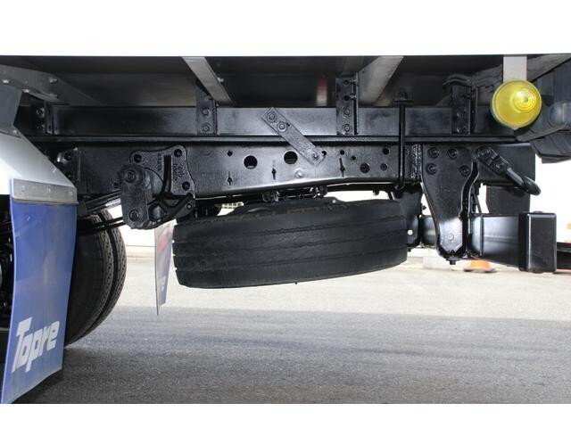 いすゞエルフ冷凍車（冷蔵車）小型（2t・3t）[写真26]