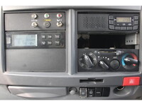 いすゞエルフ冷凍車（冷蔵車）小型（2t・3t）[写真34]