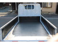 三菱ふそうキャンター平ボディ小型（2t・3t）[写真13]