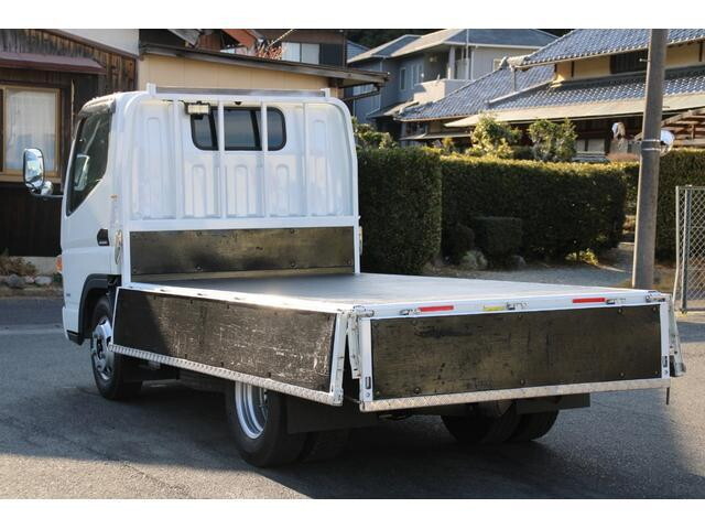 三菱ふそうキャンター平ボディ小型（2t・3t）[写真14]