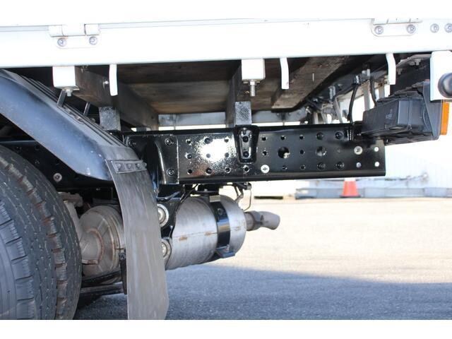 三菱ふそうキャンター平ボディ小型（2t・3t）[写真16]