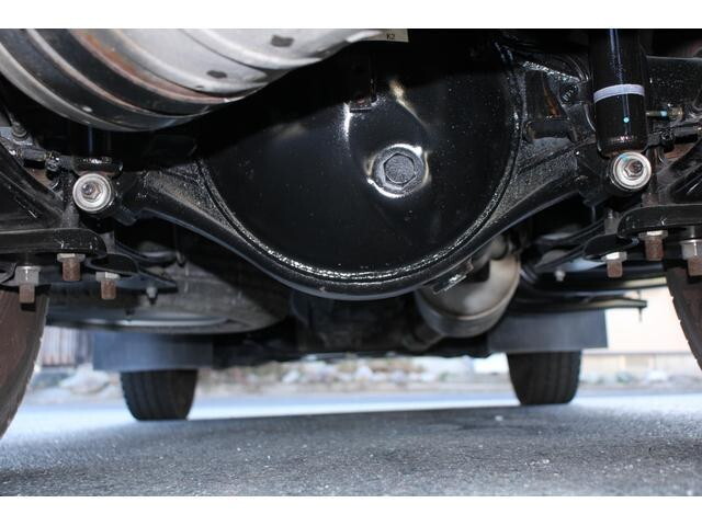 三菱ふそうキャンター平ボディ小型（2t・3t）[写真19]