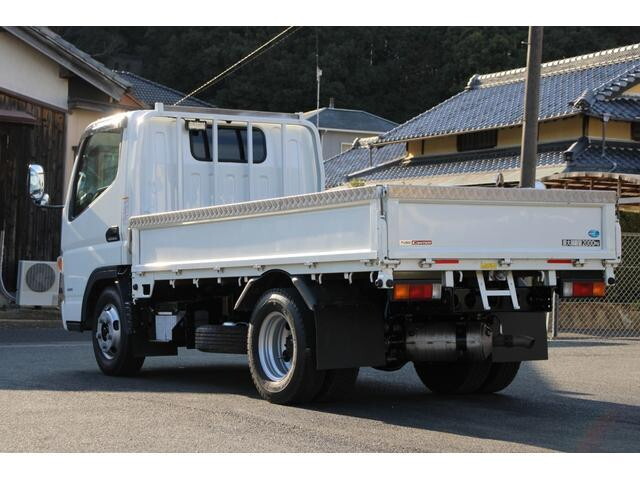 三菱ふそうキャンター平ボディ小型（2t・3t）[写真02]