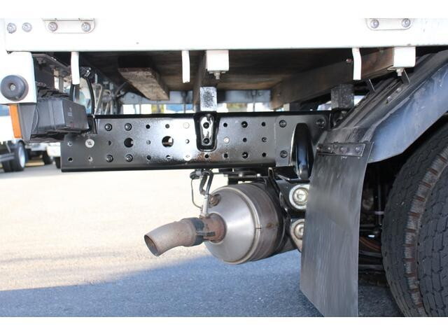 三菱ふそうキャンター平ボディ小型（2t・3t）[写真22]