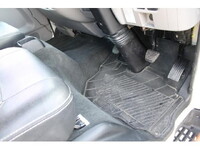 三菱ふそうキャンター平ボディ小型（2t・3t）[写真34]