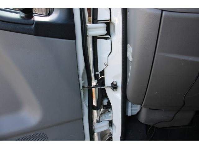 三菱ふそうキャンター平ボディ小型（2t・3t）[写真36]