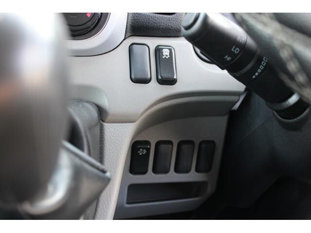 三菱ふそうキャンター平ボディ小型（2t・3t）[写真38]