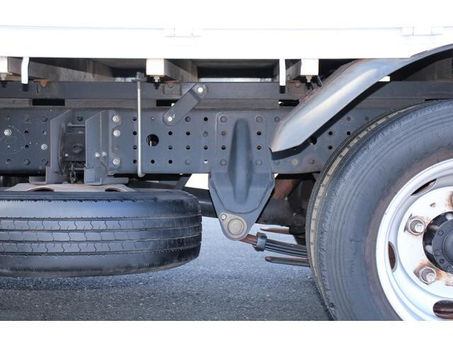 三菱ふそうキャンター平ボディ小型（2t・3t）[写真19]