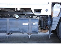 三菱ふそうキャンター平ボディ小型（2t・3t）[写真24]