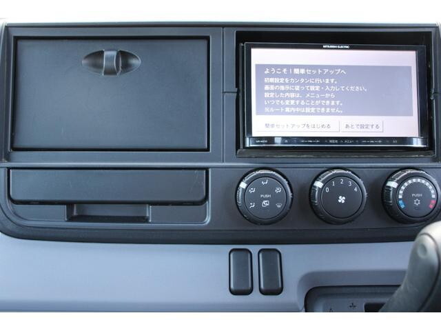 三菱ふそうキャンター平ボディ小型（2t・3t）[写真28]