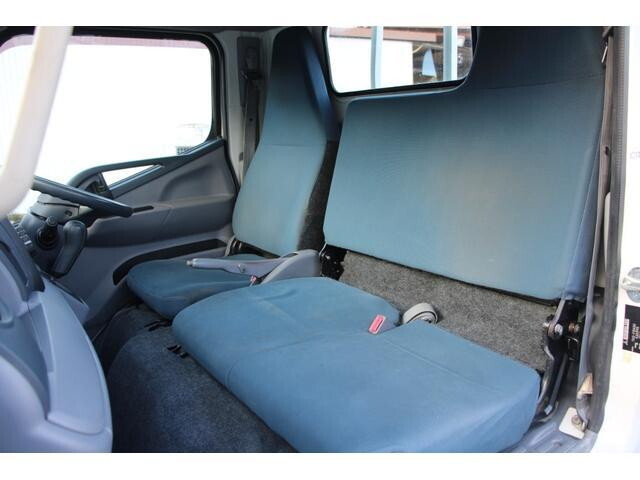 三菱ふそうキャンター平ボディ小型（2t・3t）[写真39]