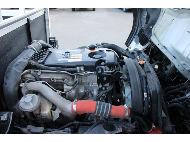 いすゞエルフ平ボディ小型（2t・3t）[写真10]