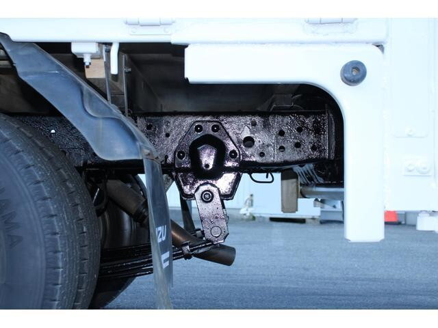 いすゞエルフ平ボディ小型（2t・3t）[写真21]