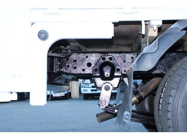 いすゞエルフ平ボディ小型（2t・3t）[写真25]