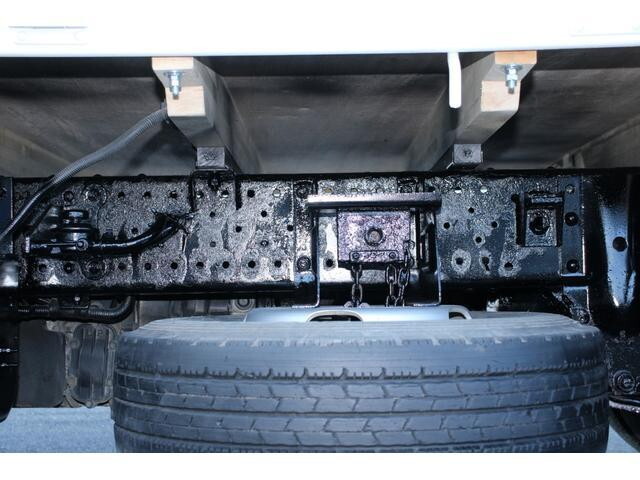 いすゞエルフ平ボディ小型（2t・3t）[写真26]