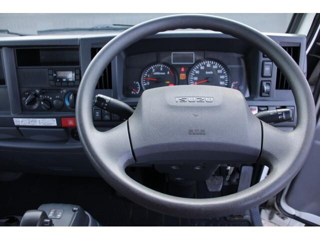 いすゞエルフ平ボディ小型（2t・3t）[写真28]