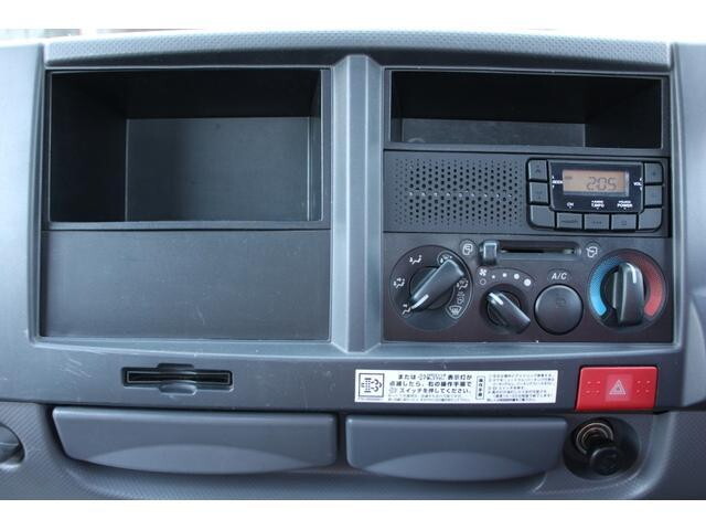 いすゞエルフ平ボディ小型（2t・3t）[写真30]